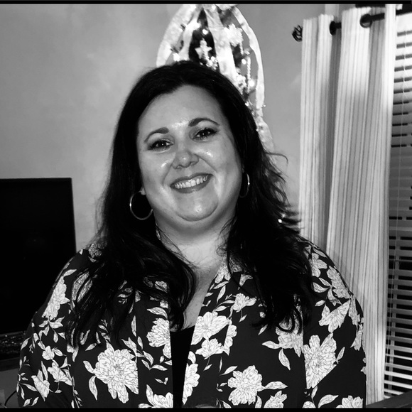 Meet your Posher, Jessica - Picture 1 of 1